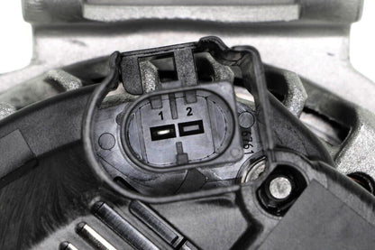 VEMO Alternator V30-13-50009