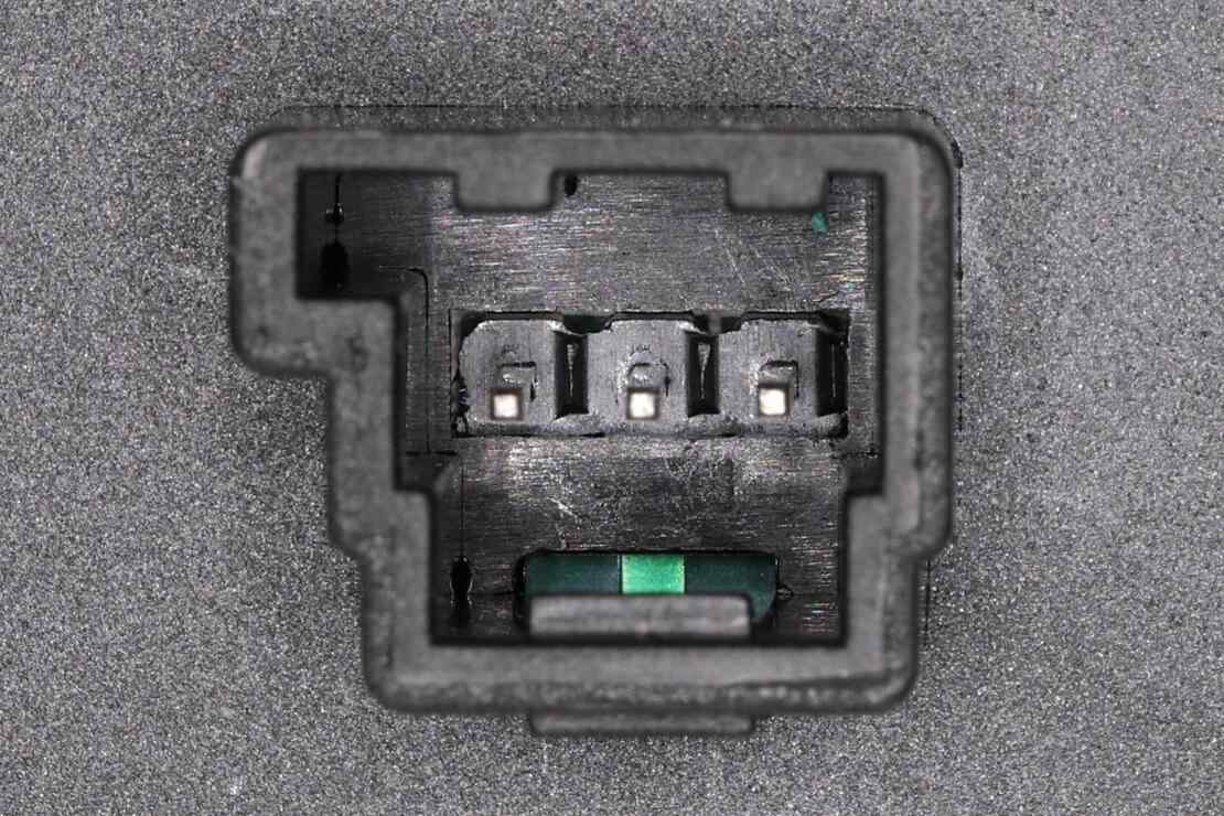 VEMO Door Window Switch V30-73-0203-1