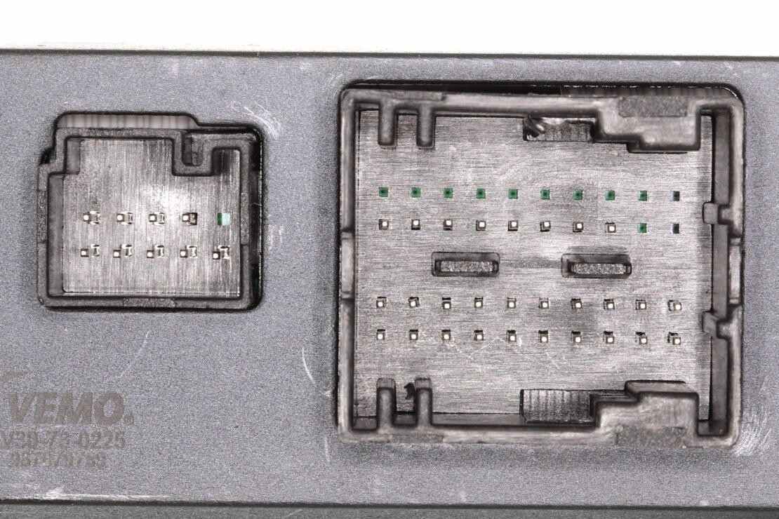 VEMO Door Window Switch V30-73-0225