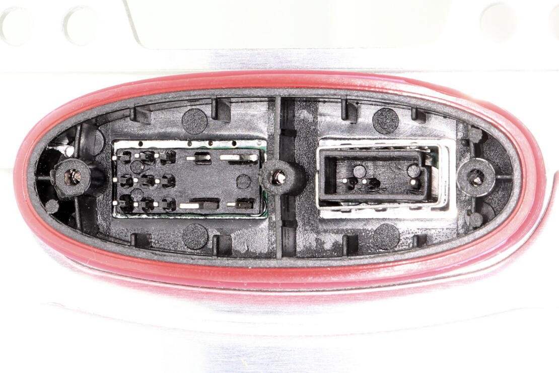 VEMO High Intensity Discharge (HID) Lighting Ballast V30-73-0314
