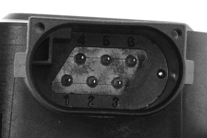 VEMO Accelerator Pedal V30-82-0004