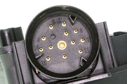 VEMO Automatic Transmission Valve Body Electrical Plate V30-86-0001