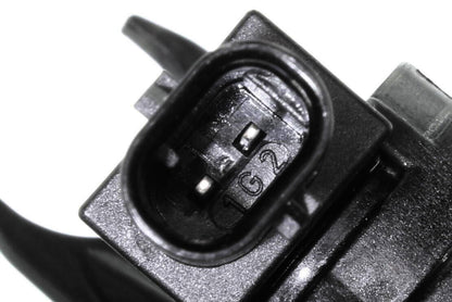 VEMO Engine Coolant Thermostat Kit V30-99-2270
