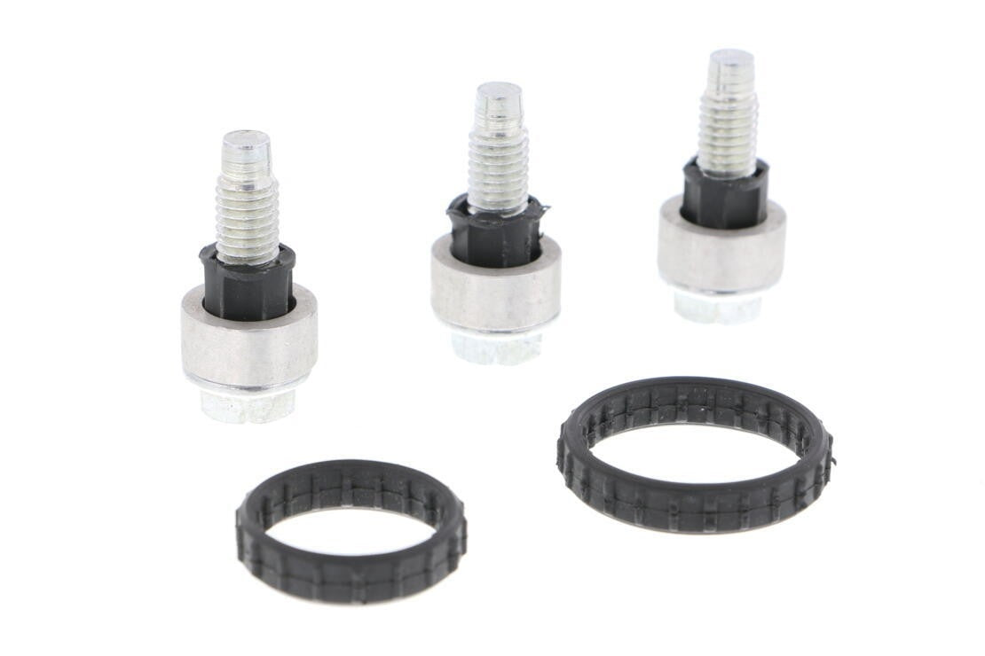 VEMO Engine Oil Cooler V40-60-2104