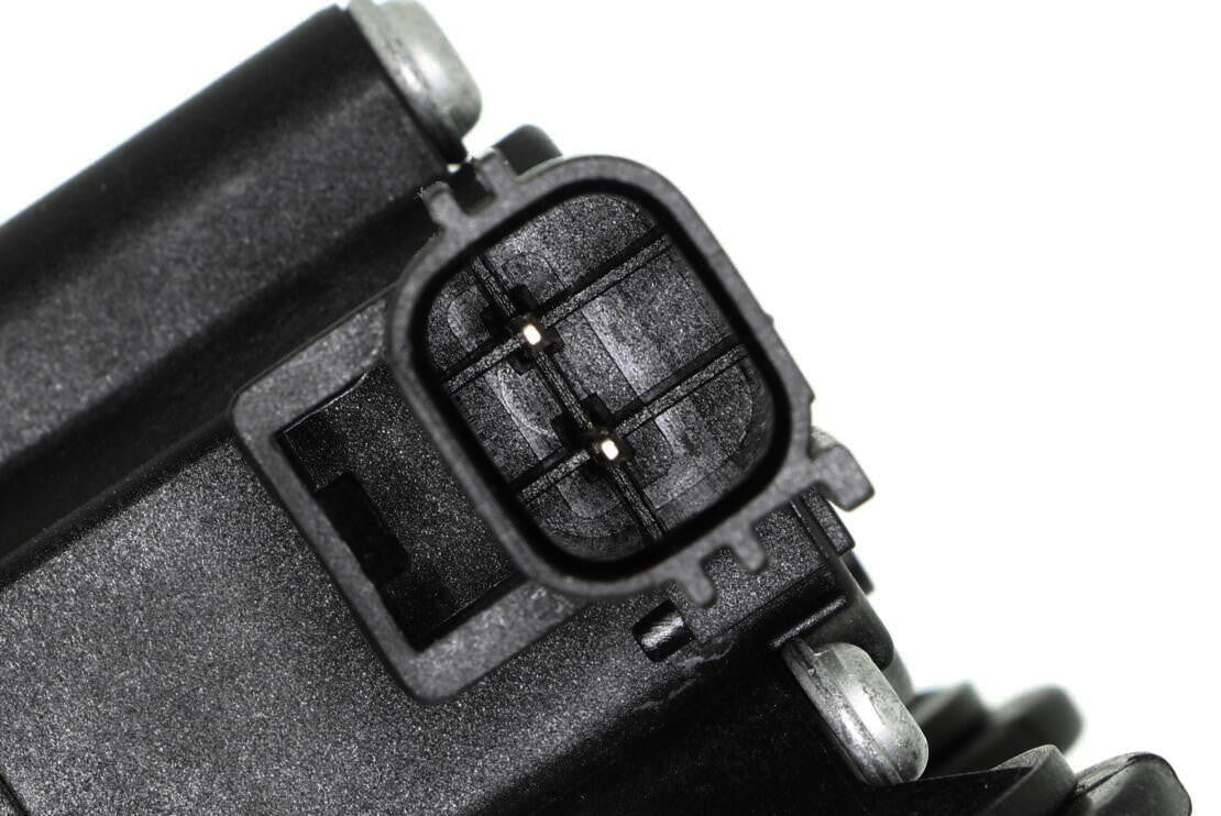 VEMO Air Suspension Solenoid Valve Unit V48-51-0003
