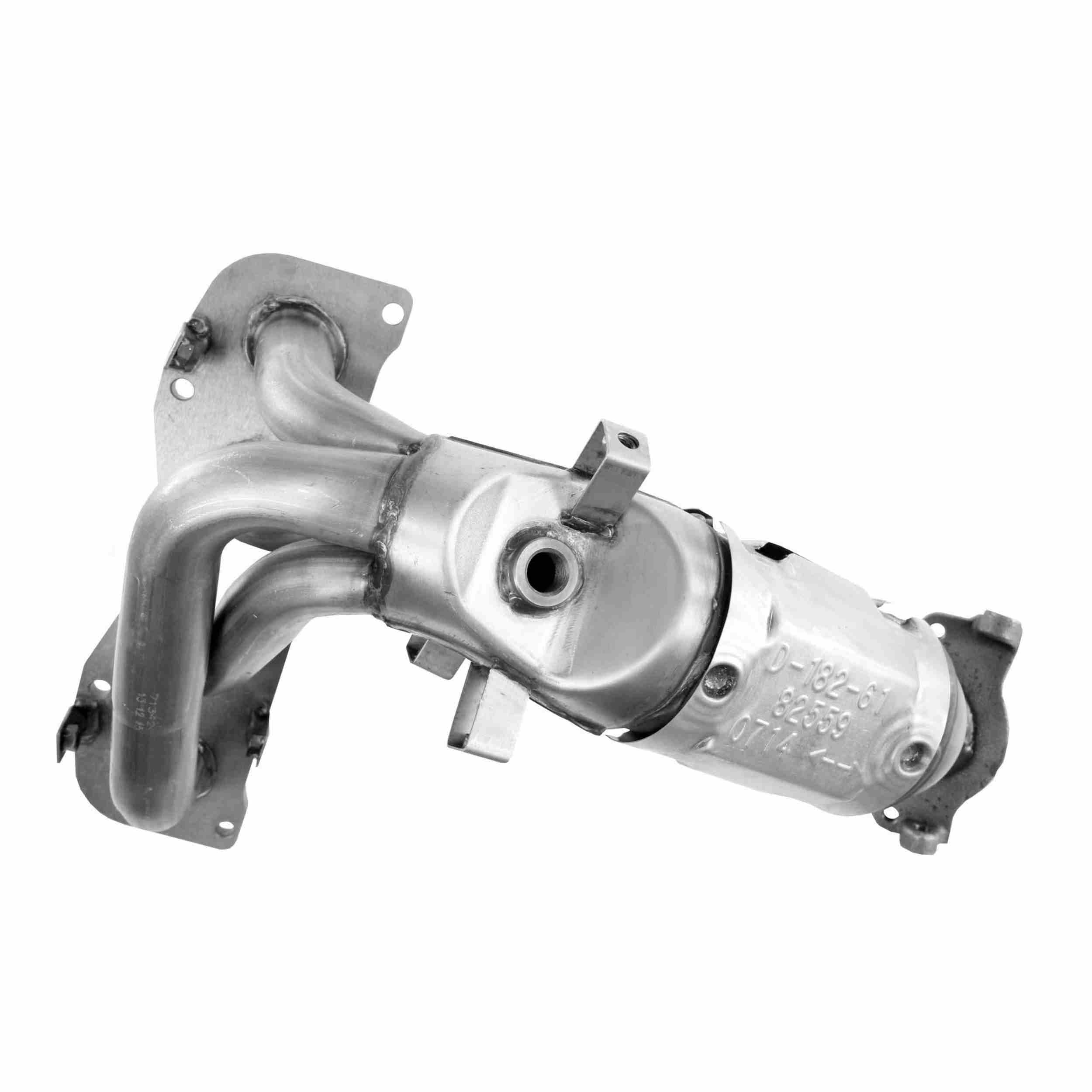 Walker Exhaust Catalytic Converter with Integrated Exhaust Manifold 82559