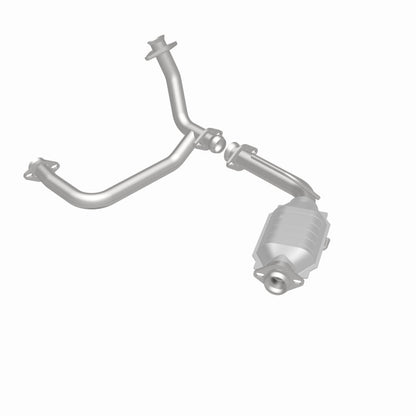MagnaFlow Standard Grade Federal / EPA Compliant Direct-Fit Catalytic Converter 93360 360 Degree Image Set
