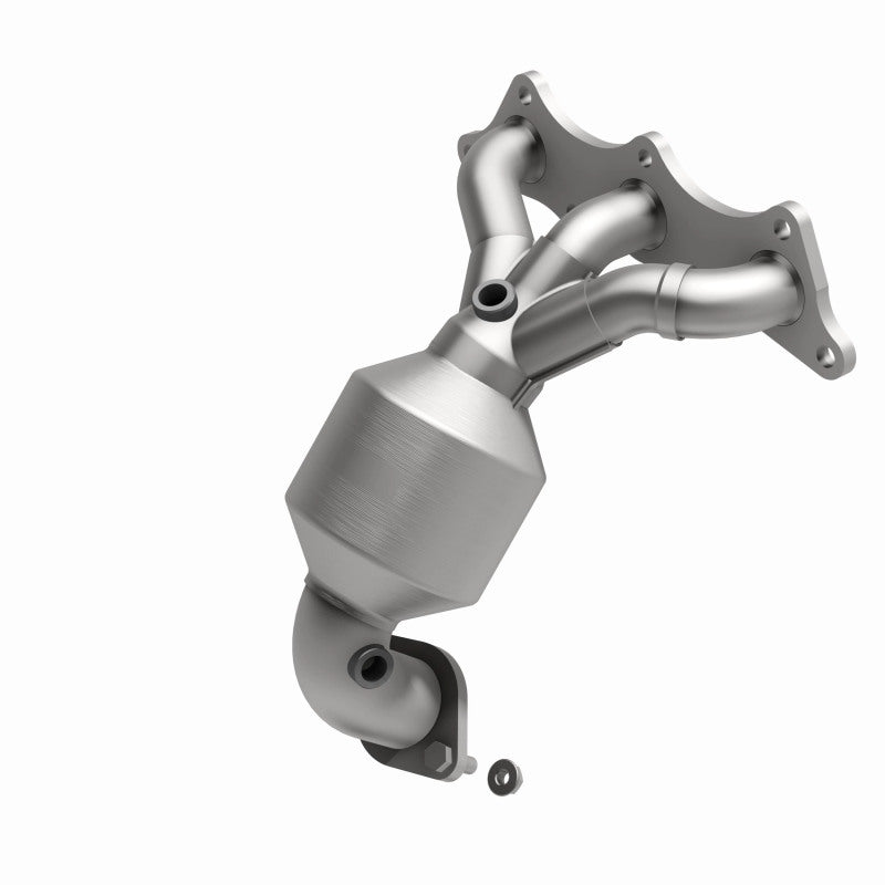 MagnaFlow Mitsubishi HM Grade Federal / EPA Compliant Manifold Catalytic Converter 50677 360 Degree Image Set