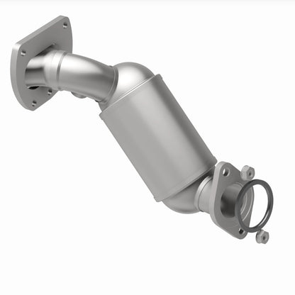 Magnaflow 2020 Toyota Highlander V6 3.5L OEM Grade Direct-Fit Catalytic Converter 22-270 22-270 360 Degree Image Set
