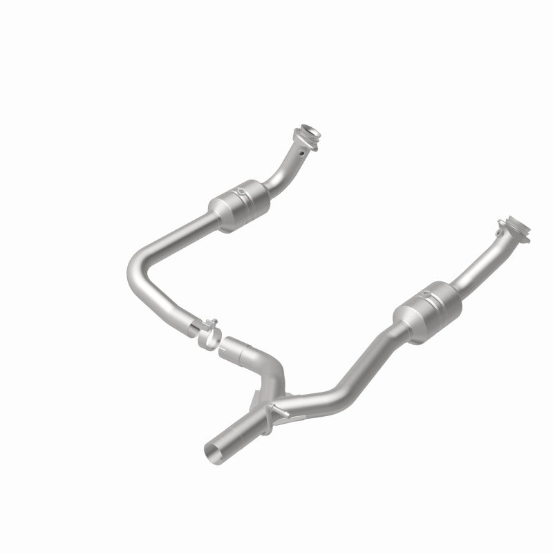 MagnaFlow Ford OEM Grade Federal / EPA Compliant Direct-Fit Catalytic Converter 52153 360 Degree Image Set