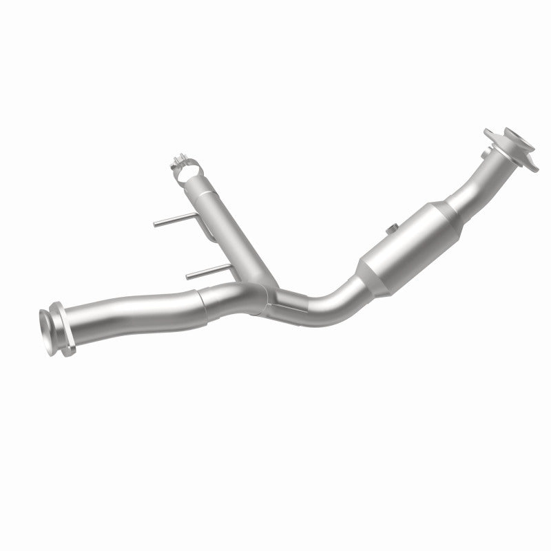 MagnaFlow Ford F-150 OEM Grade Federal / EPA Compliant Direct-Fit Catalytic Converter 21-470 360 Degree Image Set