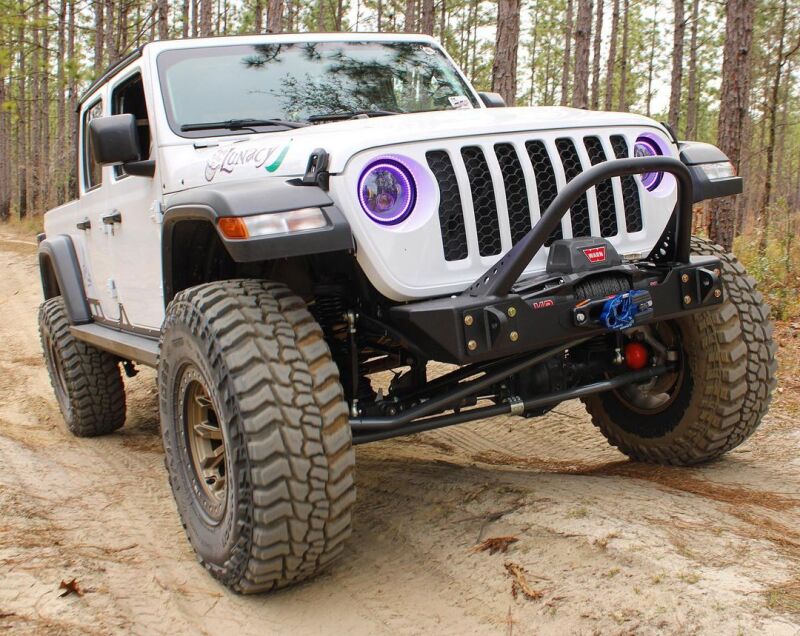 ORACLE Lighting Oracle Jeep Wrangler JL/Gladiator JT 7in. High Powered LED Headlights (Pair) - Dynamic - Dynamic 5769J-332 5769J-332 Photo - lifestyle view