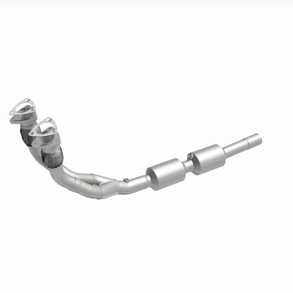 MagnaFlow Volkswagen OEM Grade Federal / EPA Compliant Direct-Fit Catalytic Converter 52289 360 Degree Image Set