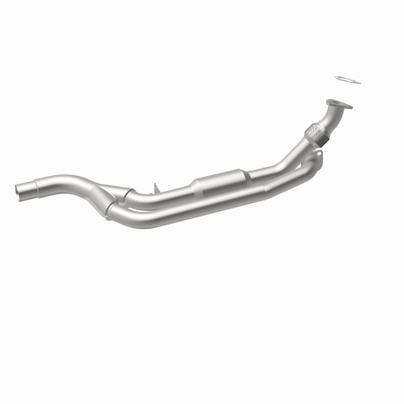 MagnaFlow California Grade CARB Compliant Direct-Fit Catalytic Converter 4481518 360 Degree Image Set