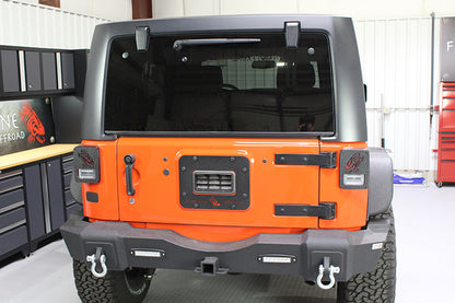 Fishbone Offroad 07-18 Jeep Wrangler JK Aluminum Tailgate Plate - Black Textured Powercoat FB31042 FB31042 Photo - lifestyle view