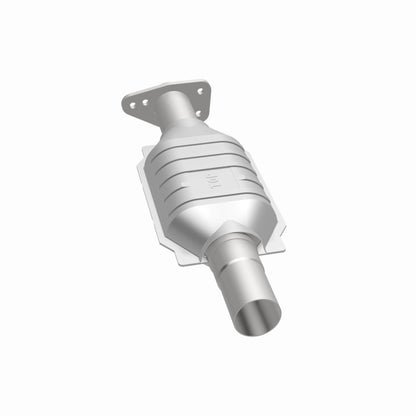 MagnaFlow Standard Grade Federal / EPA Compliant Direct-Fit Catalytic Converter 23447 360 Degree Image Set