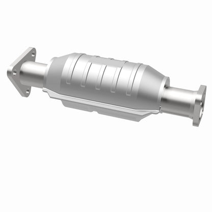 MagnaFlow Hyundai Accent HM Grade Federal / EPA Compliant Direct-Fit Catalytic Converter 23879 360 Degree Image Set