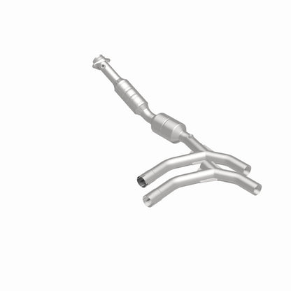 MagnaFlow Ford HM Grade Federal / EPA Compliant Direct-Fit Catalytic Converter 24308 360 Degree Image Set