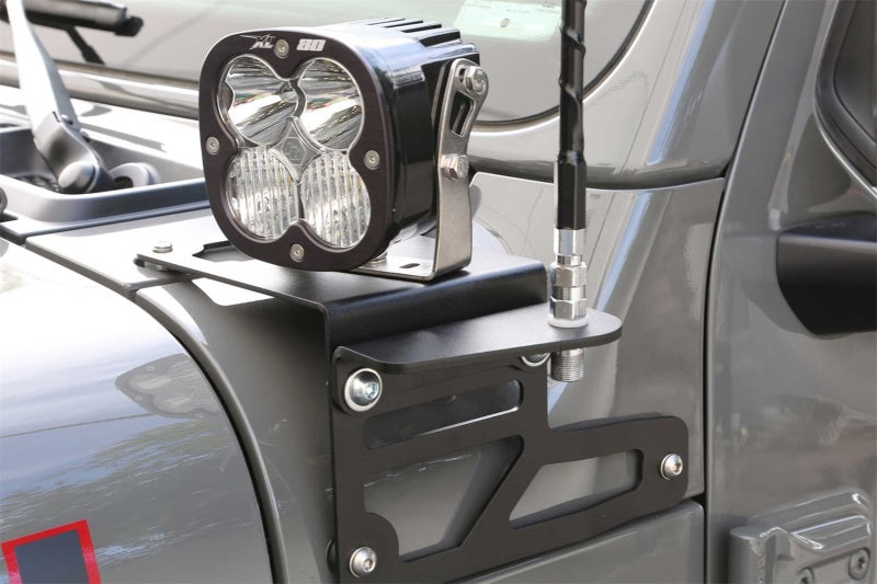 Fabtech 18-21 Jeep JL/JT Antenna Light Bracket Kit (Non-Adjustable) FTS24298 FTS24298 Photo - Mounted