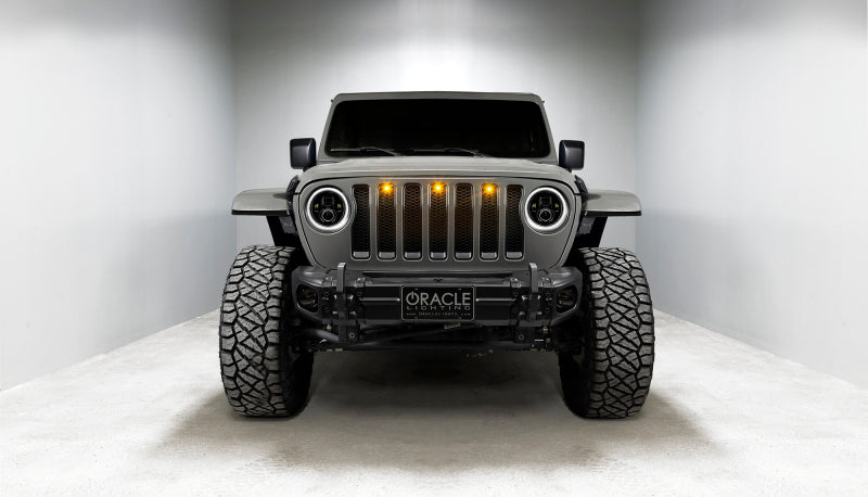 ORACLE Lighting Oracle Jeep Wrangler JL/Gladiator JT 7in. High Powered LED Headlights (Pair) - Dynamic - Dynamic 5769J-332 5769J-332 Photo - lifestyle view
