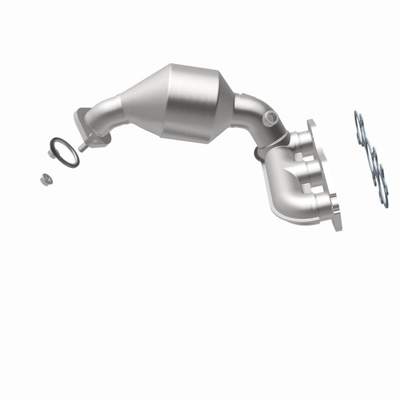 MagnaFlow Toyota Sienna California Grade CARB Compliant Manifold Catalytic Converter 5582822 360 Degree Image Set