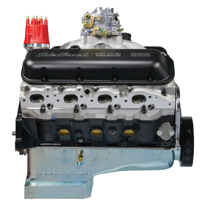Edelbrock Crate Engine Edelbrock/Pat Musi 555 RPM XT BBC 675 HP Stock Exhaust Port Location 49550 49550 Photo - out of package
