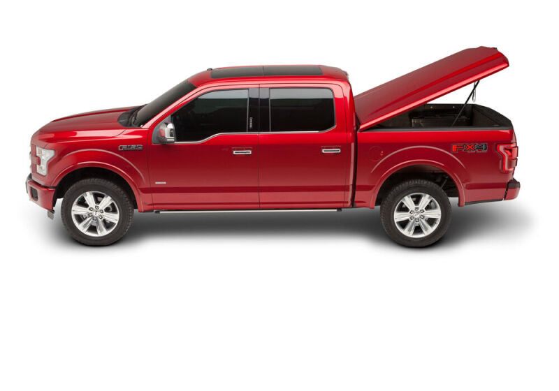Undercover Elite LX 19 (New Body Style) Ram 1500-3500 6.4ft-KXJ SRW w/out RB UC3118L-KXJ Photo - Mounted