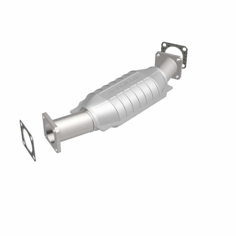 MagnaFlow Chevrolet Standard Grade Federal / EPA Compliant Direct-Fit Catalytic Converter 93426 360 Degree Image Set