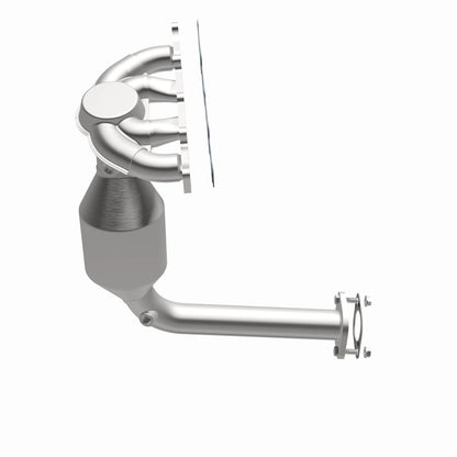 MagnaFlow Fiat 500 OEM Grade Federal / EPA Compliant Manifold Catalytic Converter 22-060 360 Degree Image Set