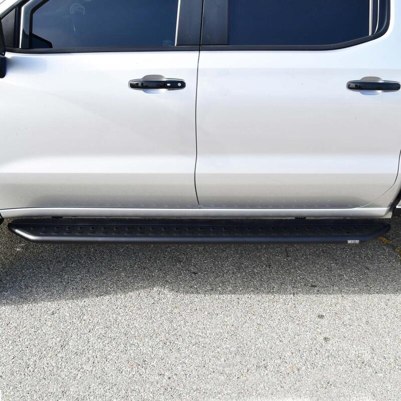Westin 19-23 Chevrolet/GMC Silverado/Sierra 1500 Crew Cab Outlaw Nerf Step Bars 28-31275 28-31275 Photo - lifestyle view