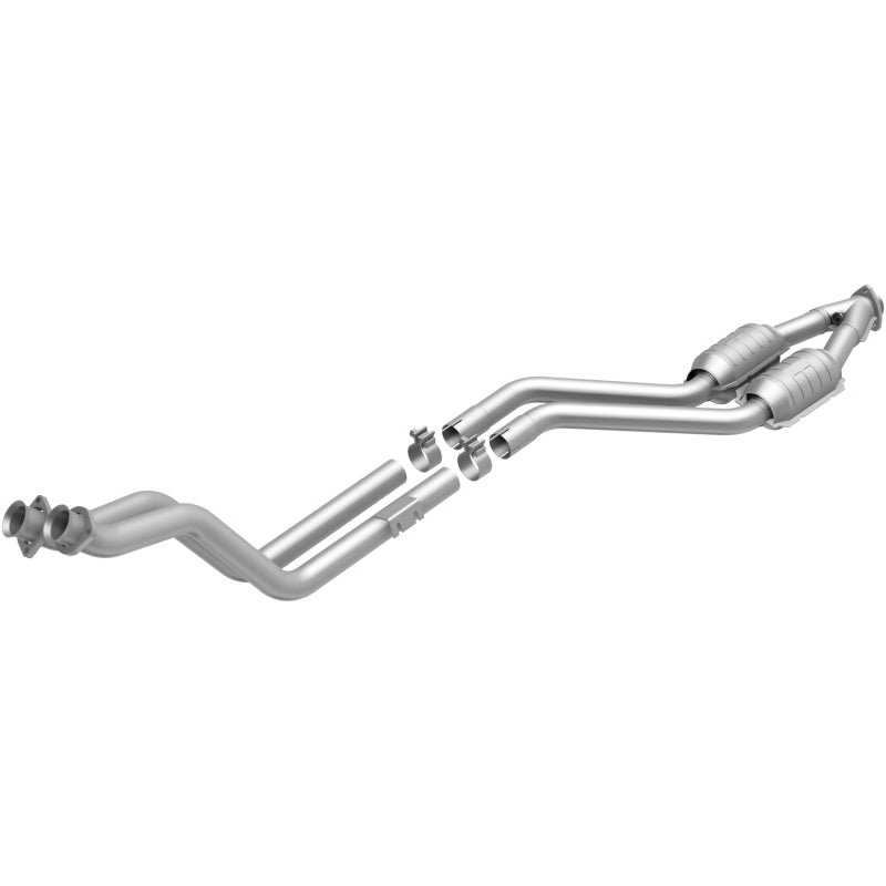 MagnaFlow Mercedes-Benz C220 Standard Grade Federal / EPA Compliant Direct-Fit Catalytic Converter 23578 Photo - Primary