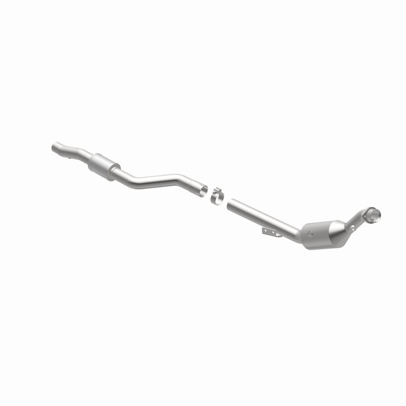 MagnaFlow Mercedes-Benz California Grade CARB Compliant Direct-Fit Catalytic Converter 5561569 360 Degree Image Set
