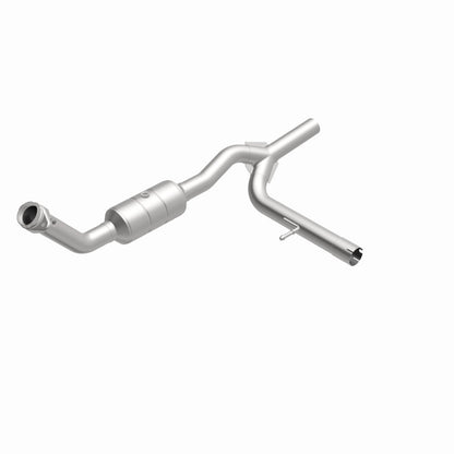 MagnaFlow Ford F-150 HM Grade Federal / EPA Compliant Direct-Fit Catalytic Converter 93124 360 Degree Image Set