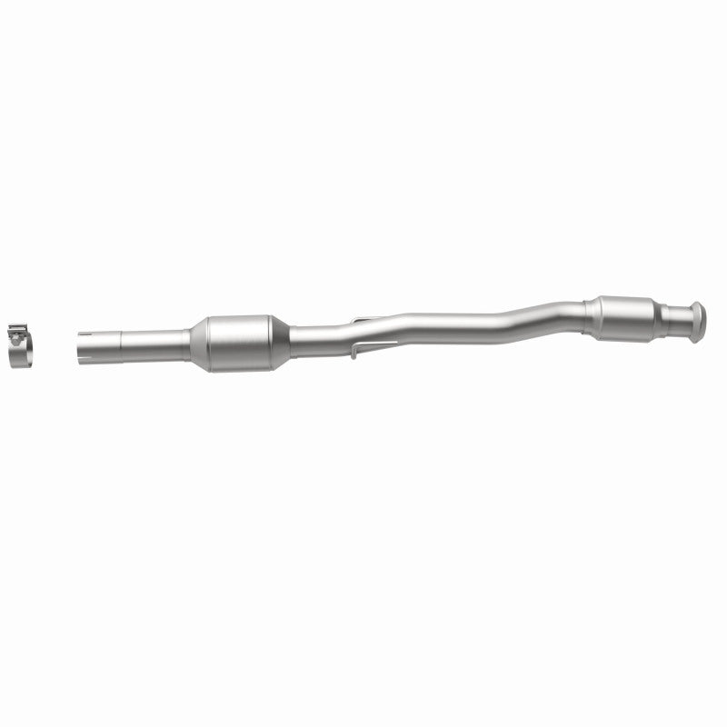 MagnaFlow Mini OEM Grade Federal / EPA Compliant Direct-Fit Catalytic Converter 49846 360 Degree Image Set