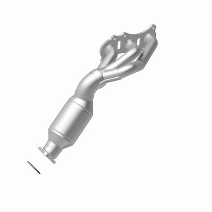 MagnaFlow Toyota 4Runner OEM Grade Federal / EPA Compliant Manifold Catalytic Converter 52057 360 Degree Image Set