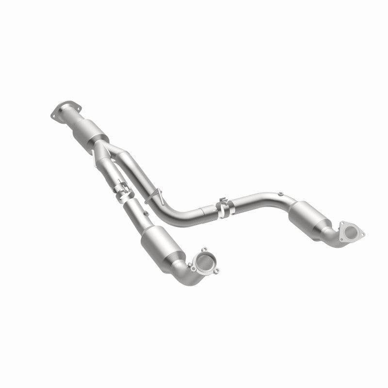 MagnaFlow California Grade CARB Compliant Direct-Fit Catalytic Converter 5582812 360 Degree Image Set