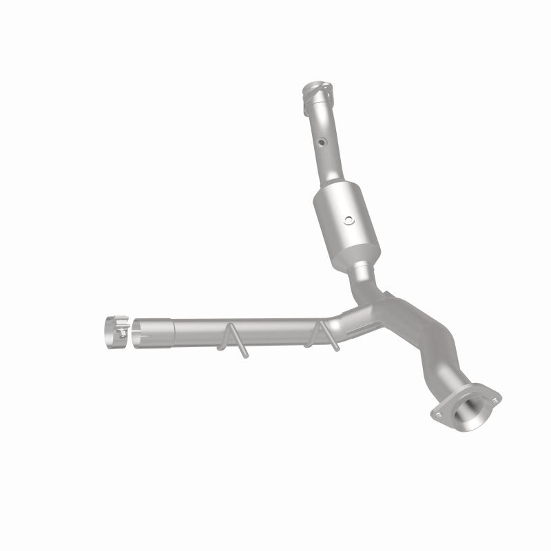 MagnaFlow Ford F-150 OEM Grade Federal / EPA Compliant Direct-Fit Catalytic Converter 21-475 360 Degree Image Set