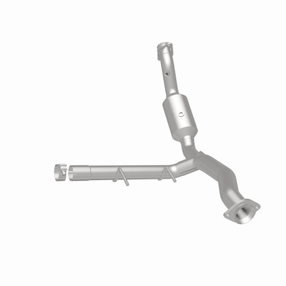 MagnaFlow Ford F-150 OEM Grade Federal / EPA Compliant Direct-Fit Catalytic Converter 21-475 360 Degree Image Set