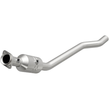MagnaFlow OEM Grade Federal / EPA Compliant Direct-Fit Catalytic Converter 49739 Photo - Primary