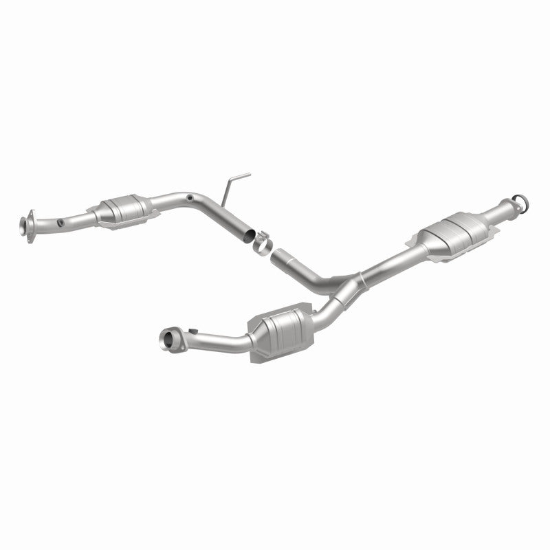 MagnaFlow OEM Grade Federal / EPA Compliant Direct-Fit Catalytic Converter 49575 360 Degree Image Set