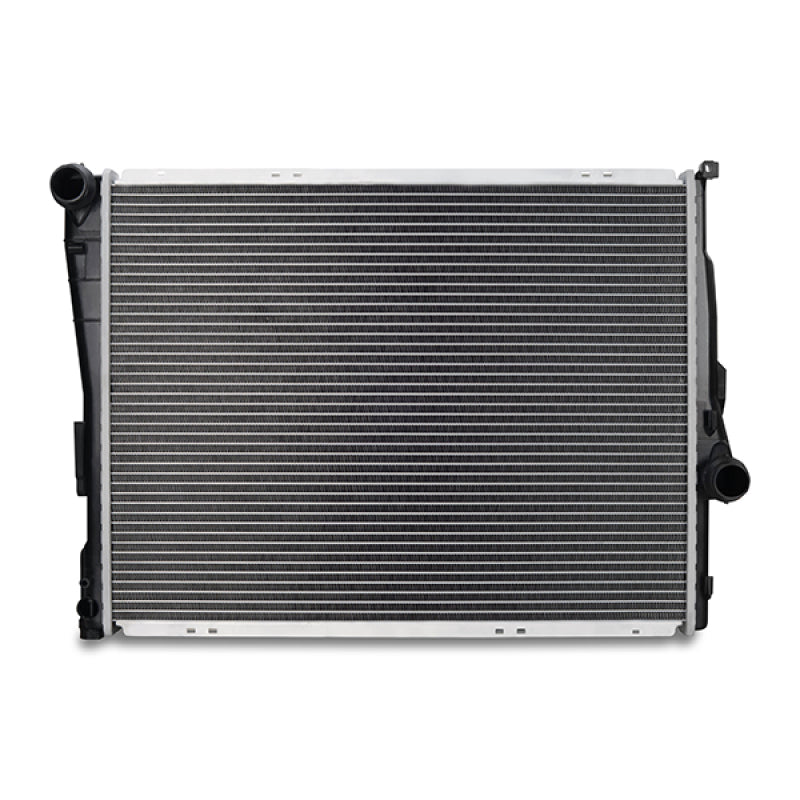 Mishimoto 2001-2005 BMW 320i 2.2L Replacement Radiator R2636-MT Photo - out of package