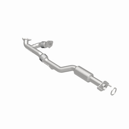 MagnaFlow OEM Grade Federal / EPA Compliant Direct-Fit Catalytic Converter 52699 360 Degree Image Set