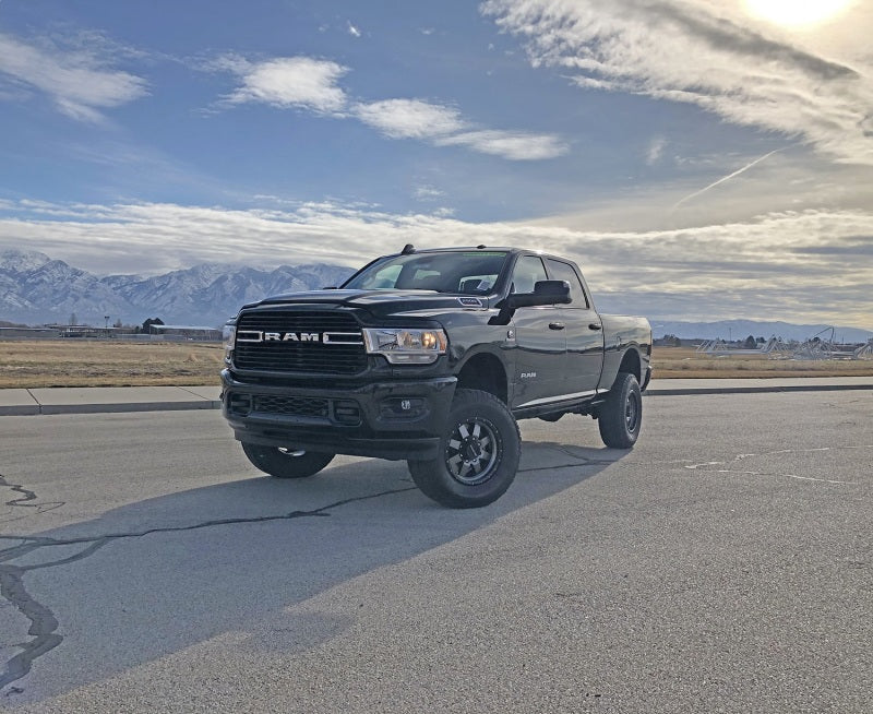 Tuff Country 19-23 Dodge Ram 3500 4x4 3in Lift Kit w/o Front Shock Extension Brackets (SX8000) 33151KN 33151KN Photo - Mounted