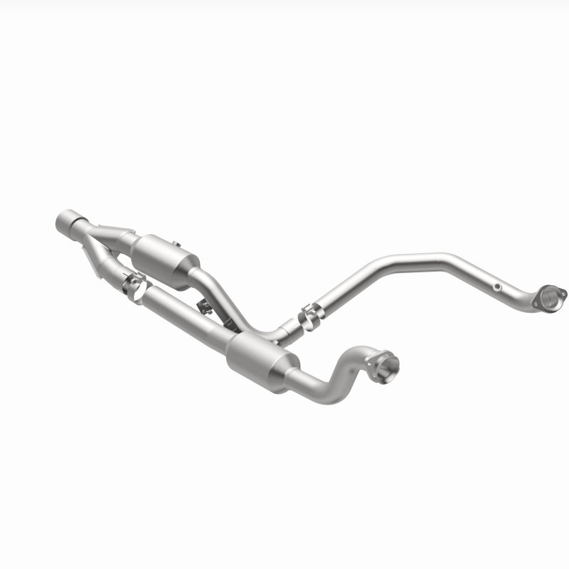 Magnaflow 14-18 2500 V8 6.4 OEM Underbody Direct Fit Converter 21-513 21-513 360 Degree Image Set