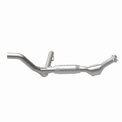 MagnaFlow Ford F-150 HM Grade Federal / EPA Compliant Direct-Fit Catalytic Converter 93429 360 Degree Image Set