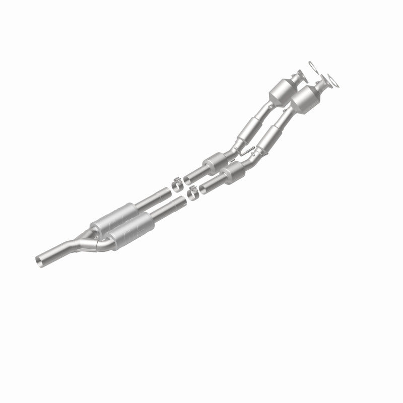 MagnaFlow Volkswagen Passat California Grade CARB Compliant Direct-Fit Catalytic Converter 551838 360 Degree Image Set