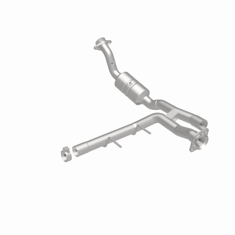MagnaFlow Ford F-150 OEM Grade Federal / EPA Compliant Direct-Fit Catalytic Converter 52592 360 Degree Image Set