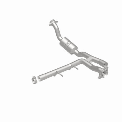 MagnaFlow Ford F-150 OEM Grade Federal / EPA Compliant Direct-Fit Catalytic Converter 52592 360 Degree Image Set
