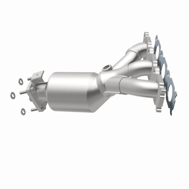 MagnaFlow Volvo XC90 OEM Grade Federal / EPA Compliant Manifold Catalytic Converter 22-174 360 Degree Image Set