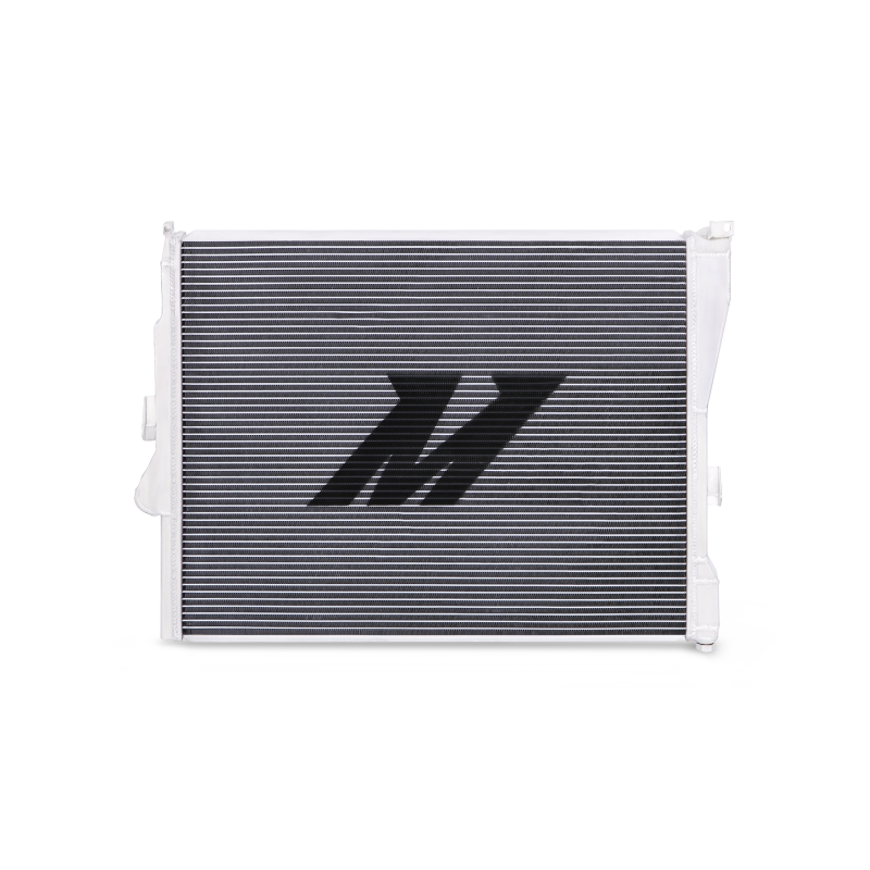 Mishimoto BMW E46 Non-M Performance Aluminum Radiator MMRAD-E46-323A Photo - out of package